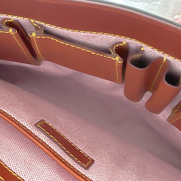 RARE Dooney & Bourke large Laptop/briefcase messenger bag - Picture 7 of 9